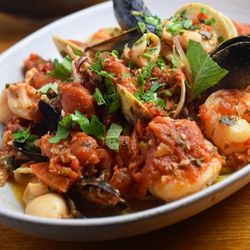 Sweet Basil on Moody in Waltham gift card