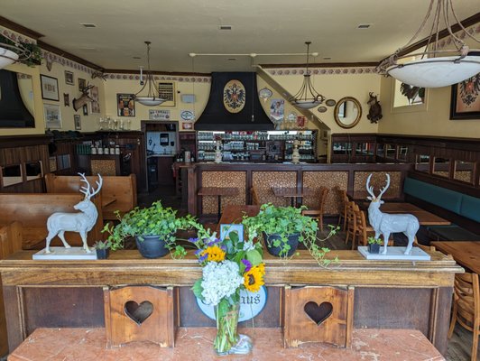 Leopold's by null