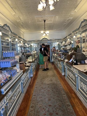 Shane Confectionery by null