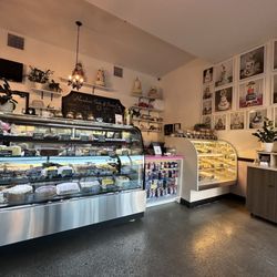 Napoleon Bakery - The bakery