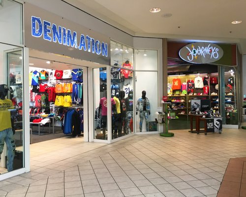Cross Creek Mall by null