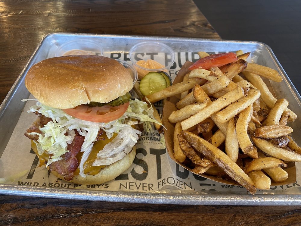 Cheeseburger Bobby's Logo