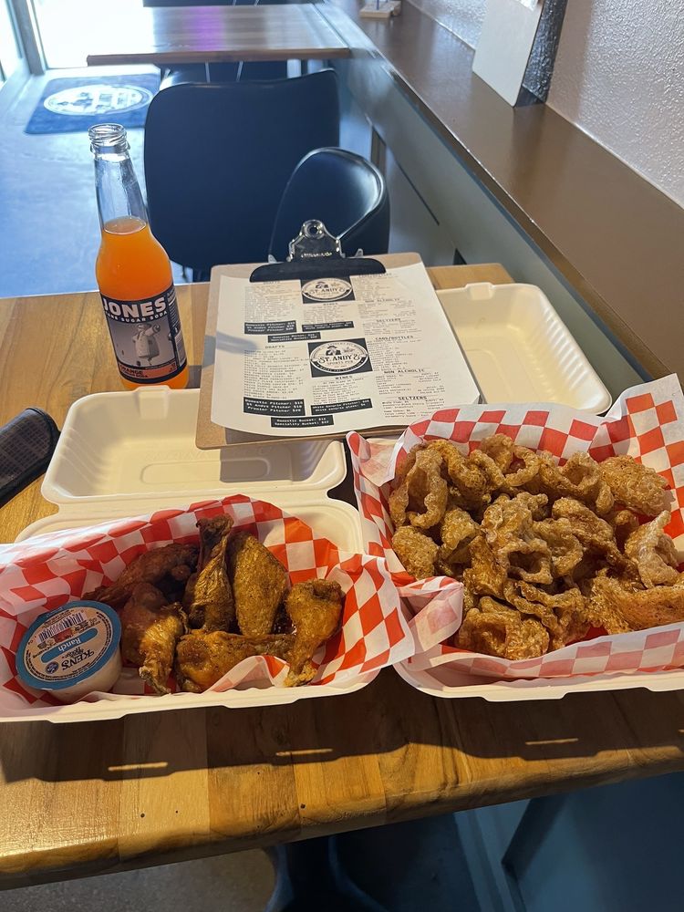 ST ANDY’S SPORTS PUB Updated October 2024 12 Photos 1123 Beck Ave