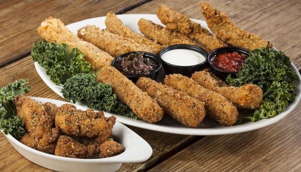 Pluckers Wing Bar by null