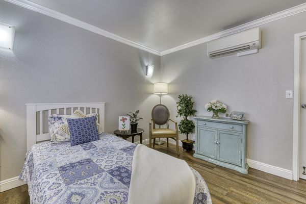 Santa Barbara Memory Care by null