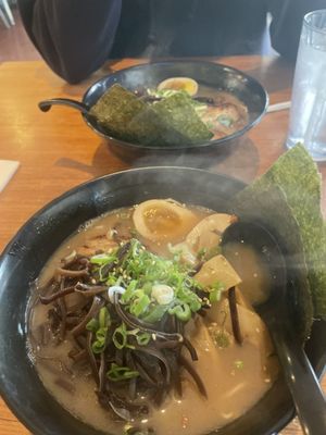 Hachi Ramen by null