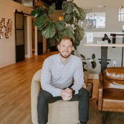 Chiropractic House - Dr. Garrett delivers thoughtful, individualized chiropractic care focused on movement, healing, and whole-body wellness In Overland Park KS.