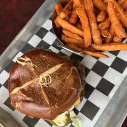 Wicked Sushi, Burgers & Bowls - Bbq Burger with sweet potato fries