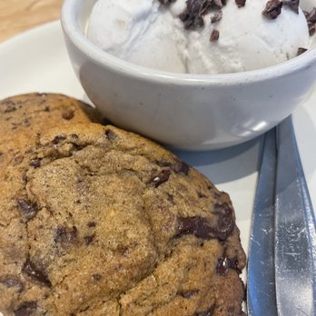 True Food Kitchen - Dessert - Salad Near Me - Miami, Florida