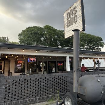 DAS BBQ - Outside - Barbeque Near Me - Atlanta, Georgia