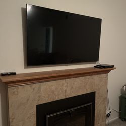 Move Masters - Mounted our TV in less than 5 minutes, perfectly level and centered!