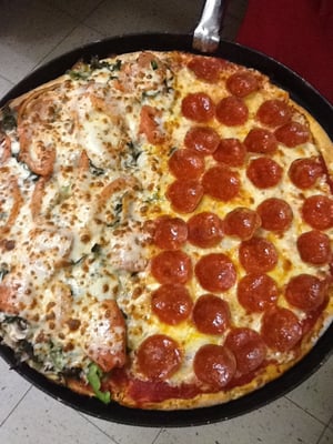 Rocco's Pizza by null