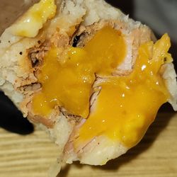 Covered that bad girl with the honey sting papaya sauce!!
