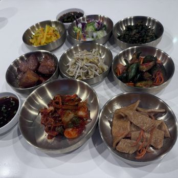 Korea Garden - Assorted initial banchan and dipping sauces - Korean Near Me - Honolulu, Hawaii Korea Garden - Assorted initial banchan and dipping sauces - Korean Near Me - Honolulu, Hawaii