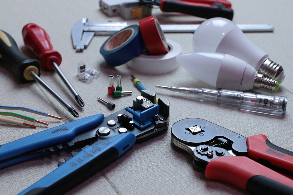 Slide of Lomeli's Handyman-Unlicensed Contractor