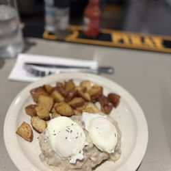 Wake Up And Waffle - Sausage Gravy Benny