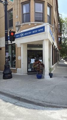 4363 N Lincoln Ave by null
