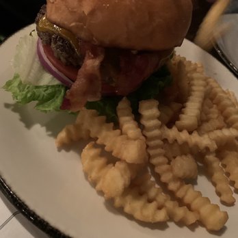 Rosebud Bar & Kitchen - New American Near Me - Somerville, Massachusetts