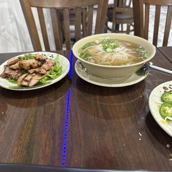 Pho Dragon Restaurant - Beef pho chicken combo - Vietnamese Near Me - New York, New York Pho Dragon Restaurant - Beef pho chicken combo - Vietnamese Near Me - New York, New York