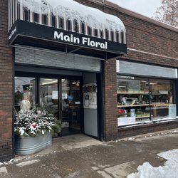 Main Floral - Entrance to establishment