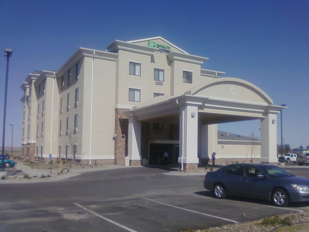 HOLIDAY INN EXPRESS & SUITES SIDNEY 251 W Holly St, Sidney, Montana