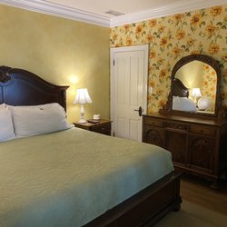 Main Street Inn Llc - Sangiovese Room