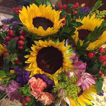 Creative Florist - Beautiful sunflower arrangement I ordered by phone. They did a fantastic job. - Florists Near Me - Rego Park, New York Creative Florist - Beautiful sunflower arrangement I ordered by phone. They did a fantastic job. - Florists Near Me - Rego Park, New York