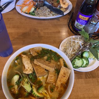 Basil Leaf Vietnamese Restaurant - Lemongrass soup with tofu and veggies - Vietnamese Near Me - Albuquerque, New Mexico Basil Leaf Vietnamese Restaurant - Lemongrass soup with tofu and veggies - Vietnamese Near Me - Albuquerque, New Mexico