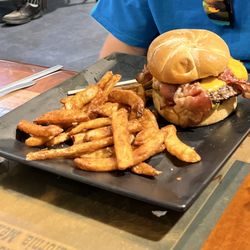 Shark Pit Bar & Grill - Bacon cheese burger