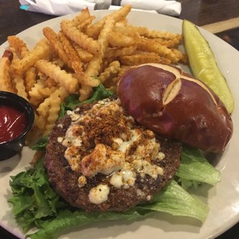 Willy McCoy's - American Near Me - Champlin, Minnesota