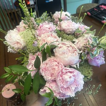 Growers Direct Flowers - Bouquet almost a week later! - Florists Near Me - Tustin, California