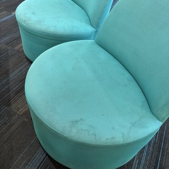 Tru by Hilton Lancaster East - Dirty lobby chairs - Hotels Near Me - Lancaster, Pennsylvania Tru by Hilton Lancaster East - Dirty lobby chairs - Hotels Near Me - Lancaster, Pennsylvania