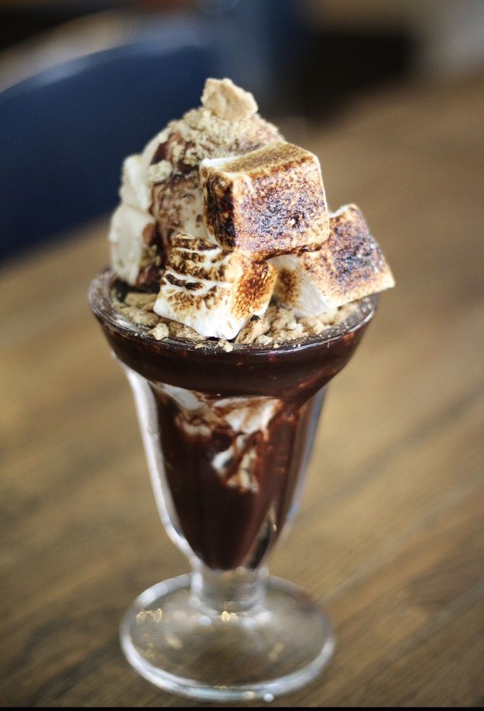 Shug's Soda Fountain + Ice Cream