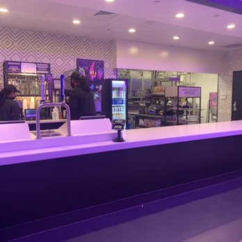 Taco Bell Cantina - Tacos Near Me - New York, New York