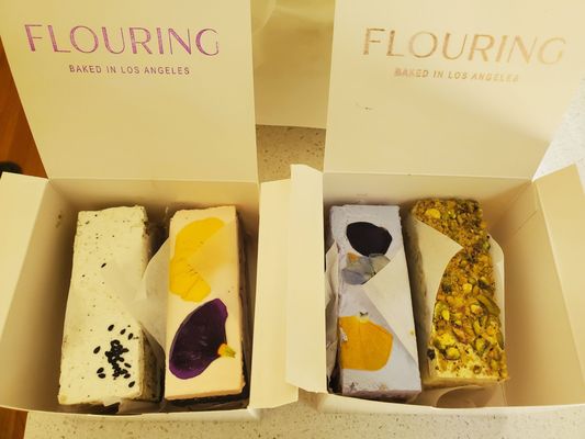 Flouring Cake Shop by null