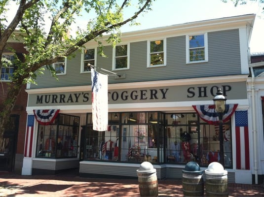 Murray's Toggery Shop by null