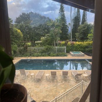 Hideaways Pizza Pub - Pool view or take your pizza to the pool! - Pizza Near Me - Princeville, Hawaii Hideaways Pizza Pub - Pool view or take your pizza to the pool! - Pizza Near Me - Princeville, Hawaii