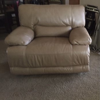 Living Spaces - Reclining Sofa 2015 - Furniture Stores Near Me - Irvine, California Living Spaces - Reclining Sofa 2015 - Furniture Stores Near Me - Irvine, California