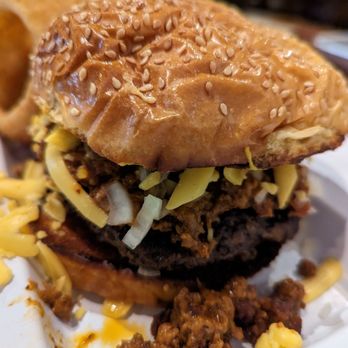 Scotty P's - Oh yeah now we're talking. Preston Trail Burger is a substantial and deliciously juicey beef patty smothered in Texas chili( real deal) - Burgers Near Me - Frisco, Texas