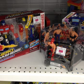 dd's DISCOUNTS - Toys - Women's Clothing Near Me - Oxnard, California
