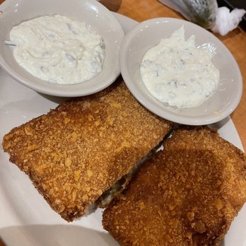 Luby's - a plate of fried chicken, macaroni and cheese - American Near Me - Houston, Texas