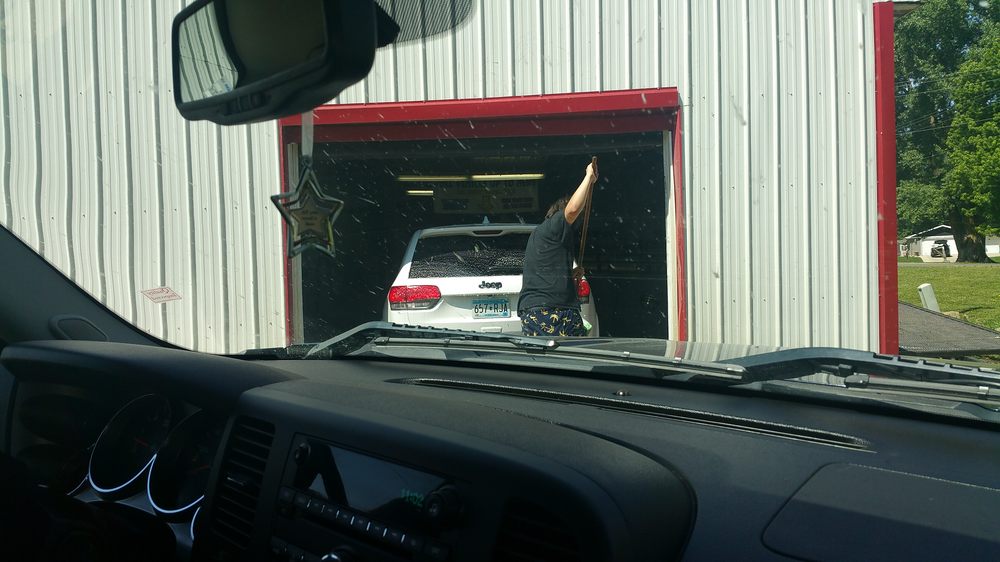 RED CARPET CAR WASH Updated September 2024 412 Morningside Rd