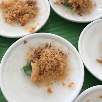 Vit Dong Que - Banh beo with freshly made dry shrimpies - Vietnamese Near Me - San Jose, California