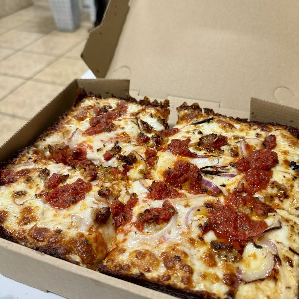 Fuji & Vi's - Spicy Italian!!! - Pizza Near Me - Pasadena, California Fuji & Vi's - Spicy Italian!!! - Pizza Near Me - Pasadena, California