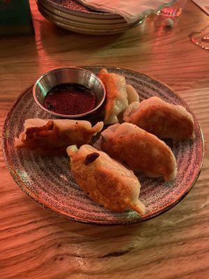 Hawkers Perimeter by null