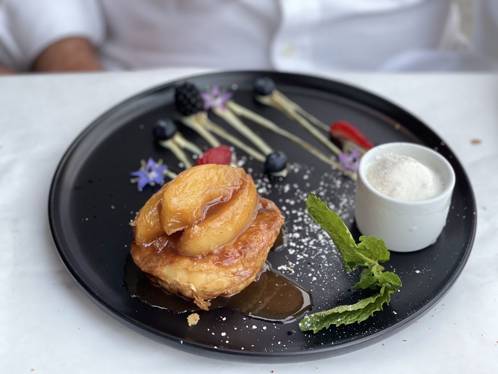 BASILIC RESTAURANT Updated November 2024 329 Photos & 337 Reviews