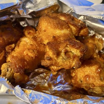 Pizza King - Wings. Not great. Large but Crock pot ish. Mushy texture and lacking in flavor. Stick with the pizza. - Pizza Near Me - League City, Texas Pizza King - Wings. Not great. Large but Crock pot ish. Mushy texture and lacking in flavor. Stick with the pizza. - Pizza Near Me - League City, Texas