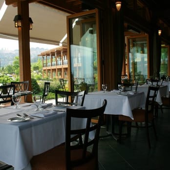 Old Vines Restaurant - Canadian (New) Near Me - Kelowna, British Columbia