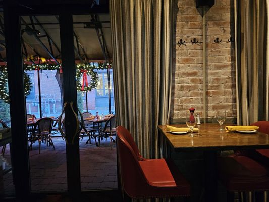 Via Italian Table by null