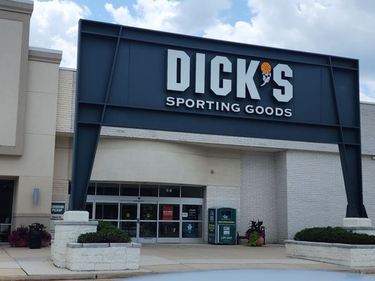 DICK'S Sporting Goods